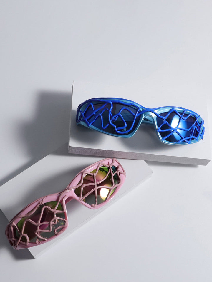 Futuristic Wavy Frame Sunglasses